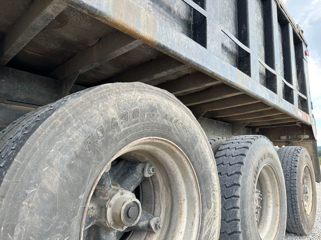 1987 FREIGHTLINER FLC - Image 27